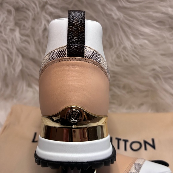 Louis Vuitton sneakers - Picture 4 of 7